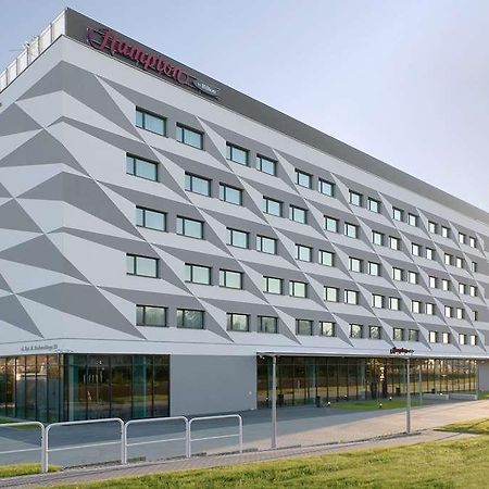 Отель Hampton By Hilton Krakow Airport Балице Экстерьер фото